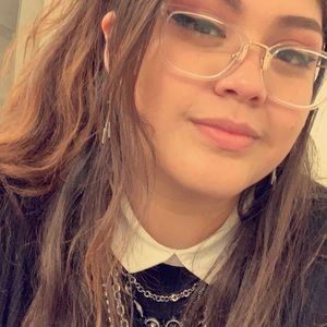 Meet your Posher, Vanessa